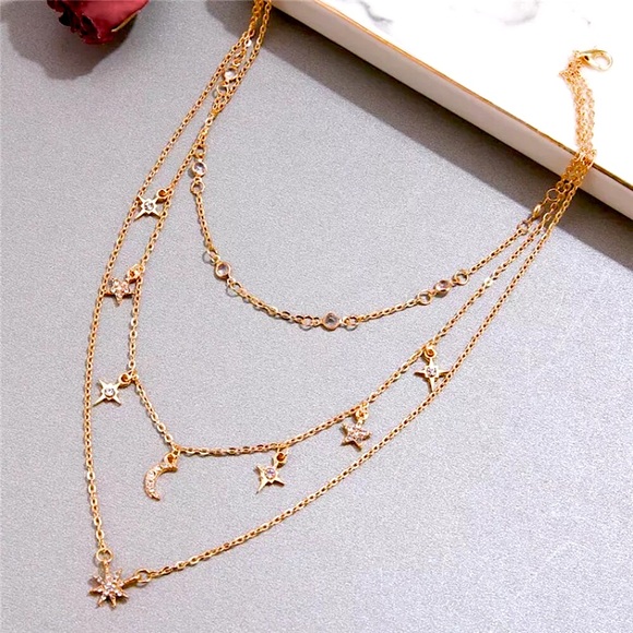 ⚜️[𝟯/$𝟭𝟴]⚜️3 Layered Moon Star Necklace NEW - Picture 3 of 8